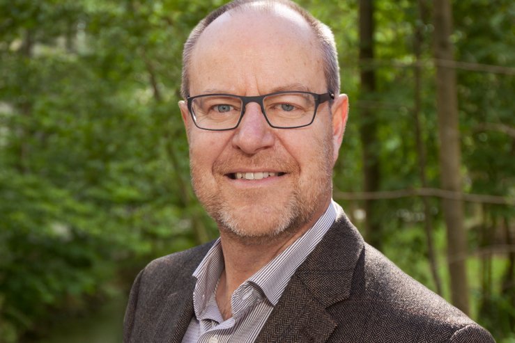 Porträt von Prof. Stefan Kühne
