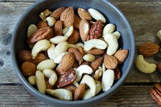Nüsse, Samen und Kerne