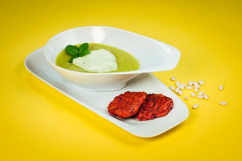 Zucchinisuppe. Klick öffnet neues Fenster zum Rezept.