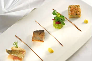 Allerlei von der Bachforelle mit Balsamico und Curry-Aioli