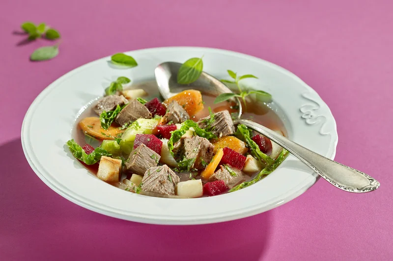 Pot au feu von Rind und Gemüse