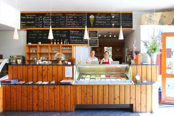 Eiscafe, Klick führt zu Großansicht