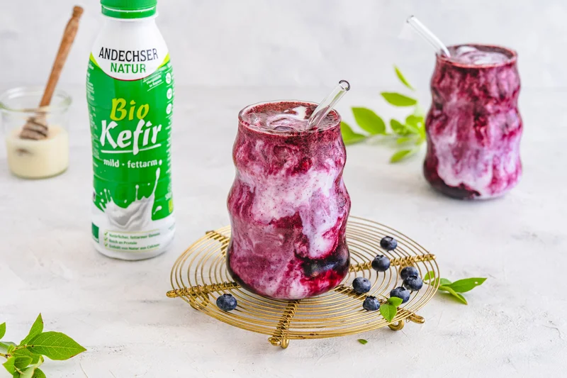 Bio-Kefir Glow Drink Wildheidelbeere.