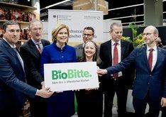Gruppenbild mit Ministerin Klöckner.