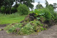 Kompostsysteme für mehr Bodenfruchtbarkeit