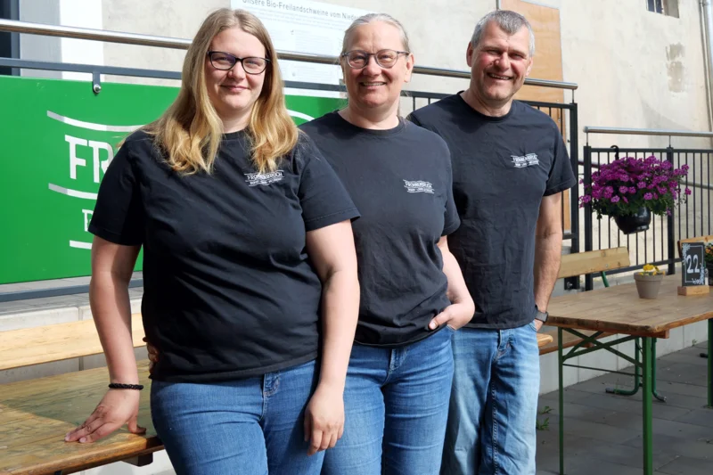 Eva, Bärbel und Klaus Bird, Klick führt zu Großansicht, Schließen mit ESC