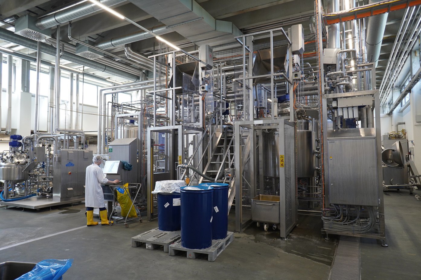 Produktionsanlage in Gauingen auf der Schwäbischen Alb. Klick führt zu Großansicht in neuem Fenster.