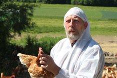 Tierwohlkontrolle beim Huhn.