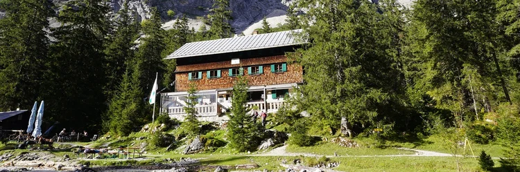 Reintalangerhütte in der Zugspitzenregion bei Garmisch-Partnerkirchen.