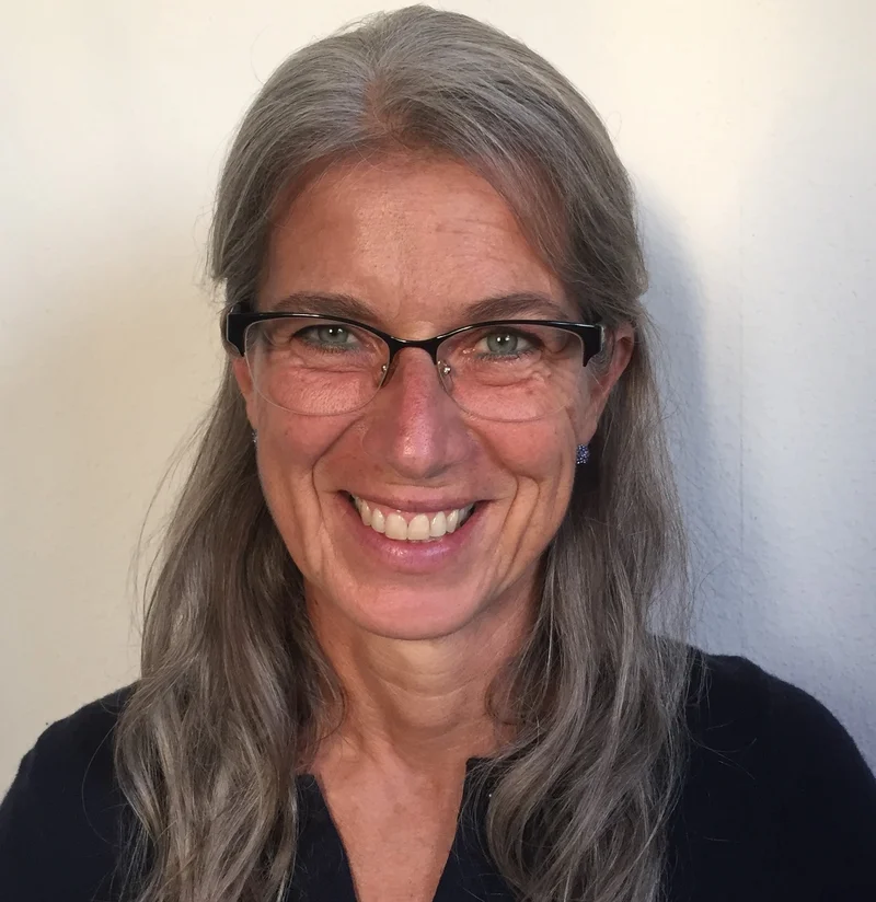 Portrait Hanne Weise. Klick führt zu Großansicht in neuem Fenster.