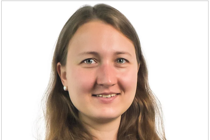 Porträt Kirstin Surmann. Klick führt zu Großansicht.