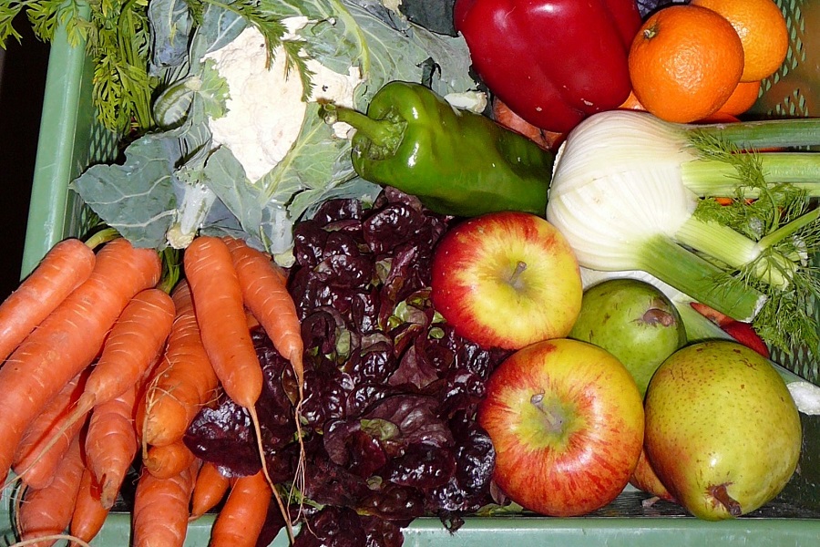 Salate und Gemüse bezieht der Caterer bevorzugt aus der Region. Foto: Andreas Greiner