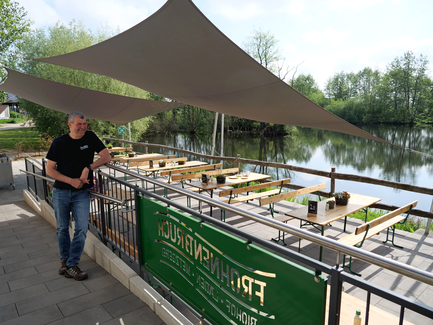 Hof Frohnenbruch: Caféterasse