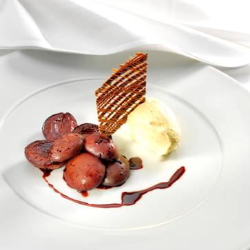 Weißes Schokoladen-Lebkuchen-Mousse. Bild: Simon Tress
